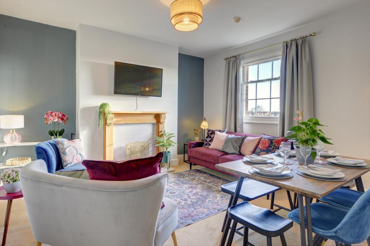 Regency Nest By Spa Town Property - Stylish 3 Bedroom Apartment On 2 Floors, Central Leamington Spa Exterior foto